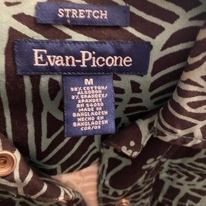 Evan-Picone light weight jacket sz M, teal and black with adjustable snap cuffs.